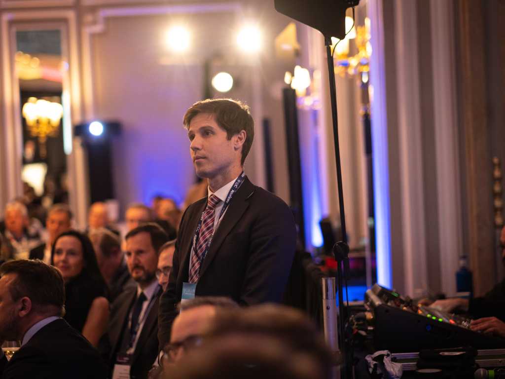 Víctor Andrés Martín, responsable de IA y Ciencia de Datos en Alstom, minutos antes de saberse premiado.