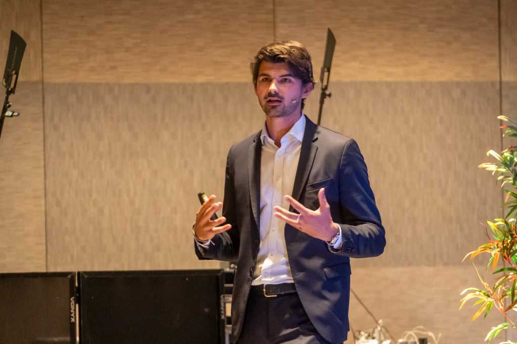 Alexandre Adam, Ejecutivo de Cuentas Corporativas en Riot, durante el evento CIO ForwardTech & ThreatScape Spain.